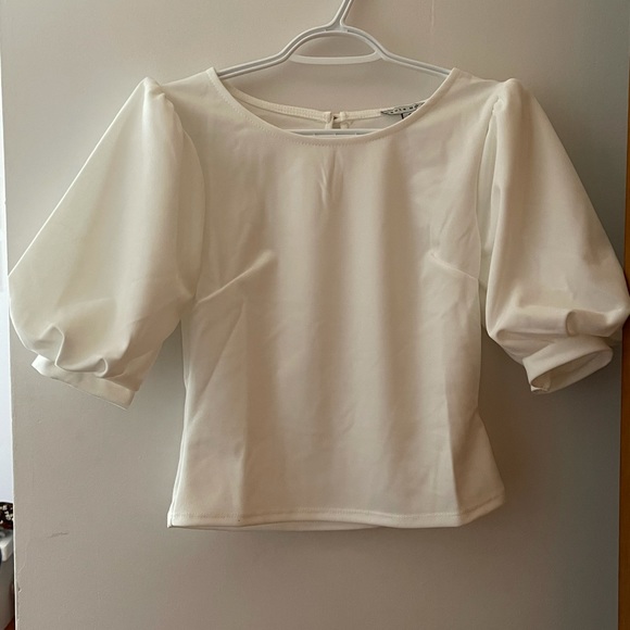 NWOT Haute Monde puff sleeve blouse - Picture 1 of 2